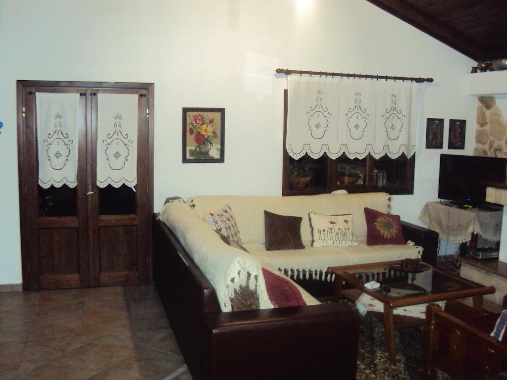 Vassilis Guesthouse Rapsani Exterior photo