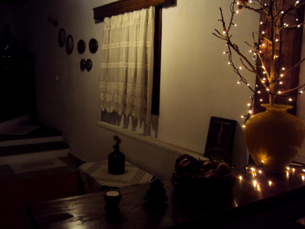 Vassilis Guesthouse Rapsani Exterior photo