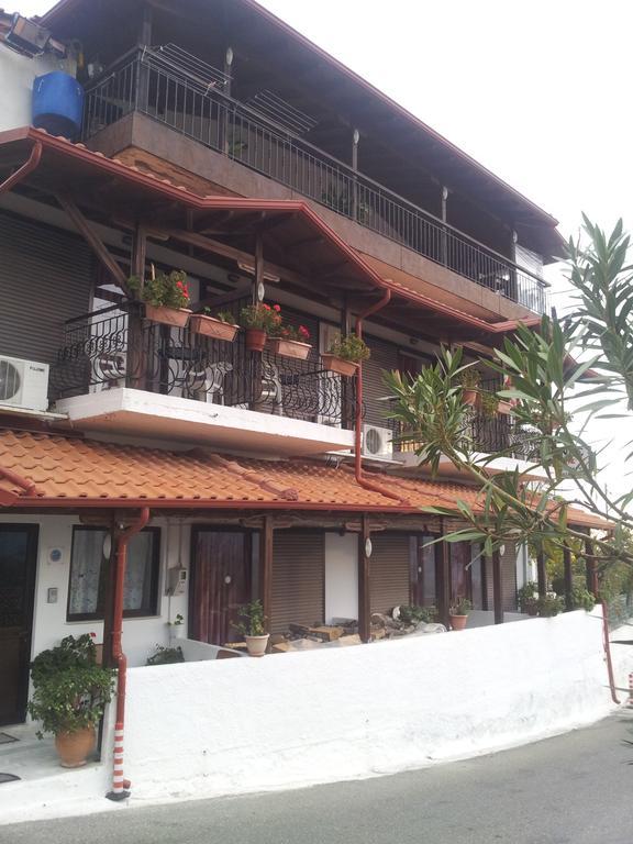 Vassilis Guesthouse Rapsani Exterior photo